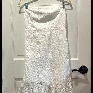 Adorable strapless sundress 🤩